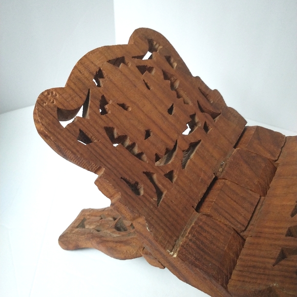 Vintage Carved Wood Book Holder/Bible Holder/Cook Book Holder - Picture 9 of 9